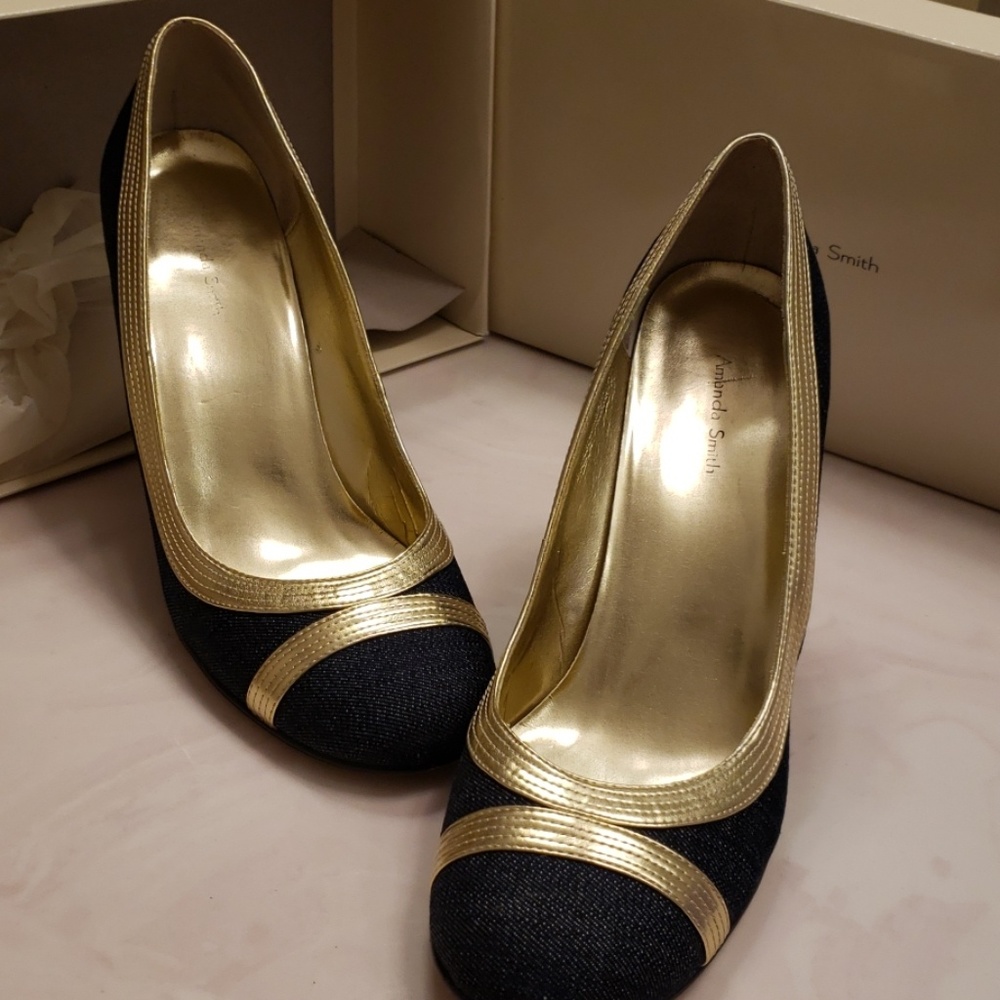 Amanda Smith shoes